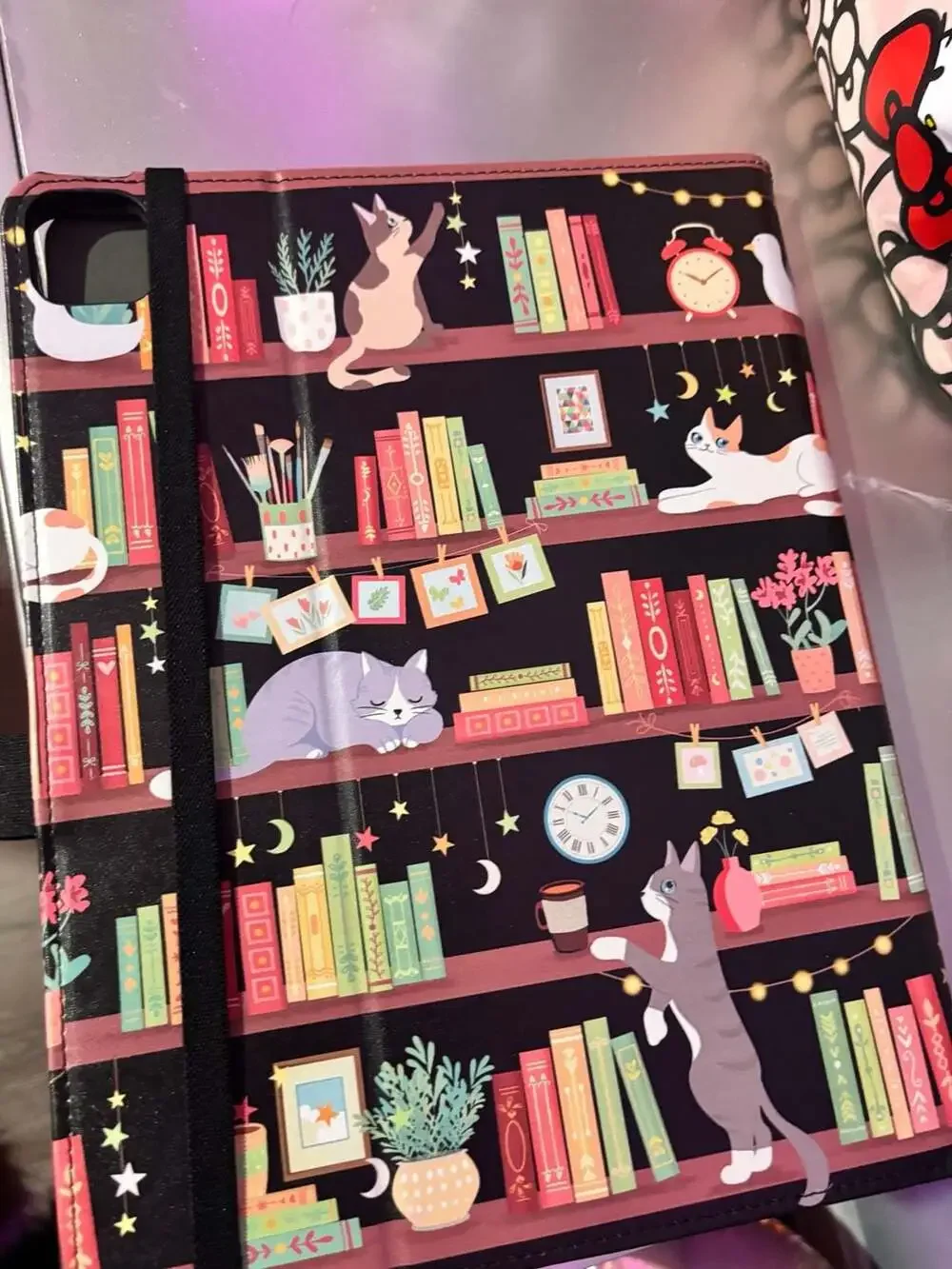 Cat on Bookshelf Pattern Folio Stand Case for Tablet 11.5x9
